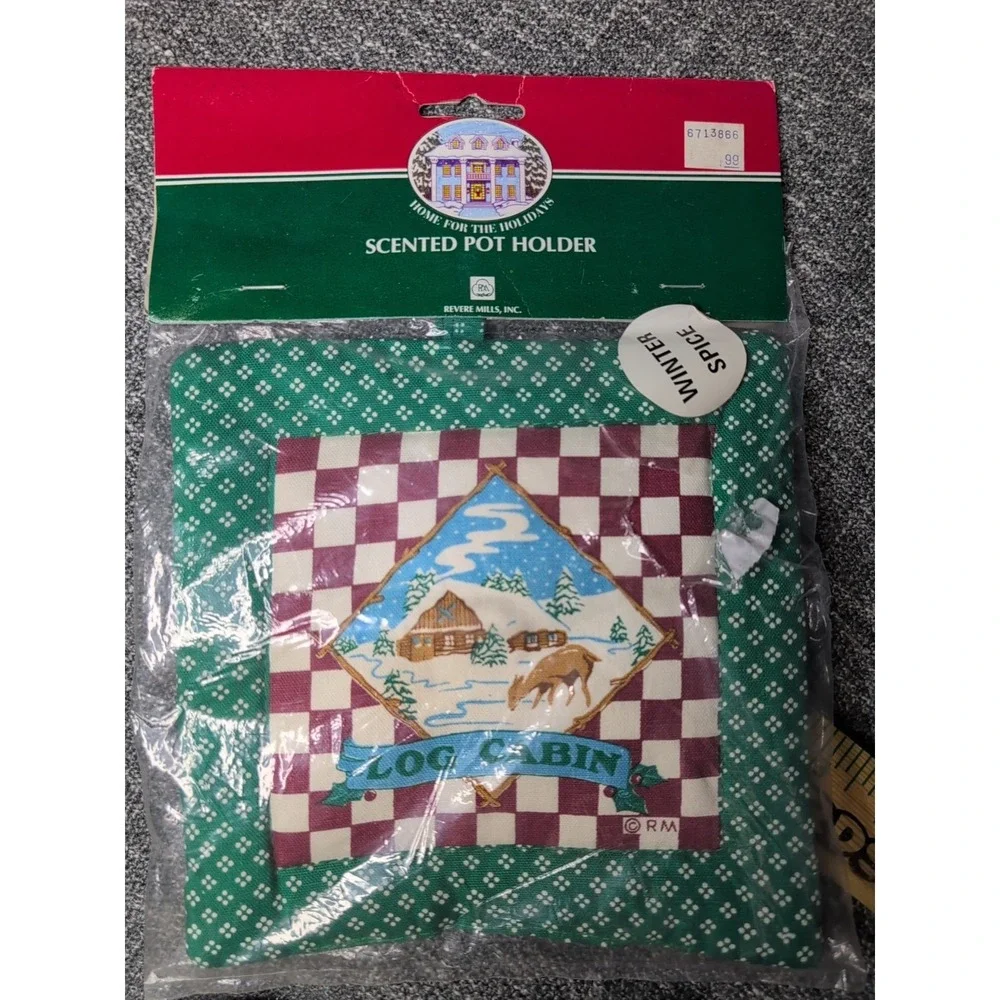Vtg Revere Mills Scented Christmas Pot Holder Log Cabin Holiday Decor